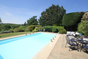 The pool - click for photo gallery